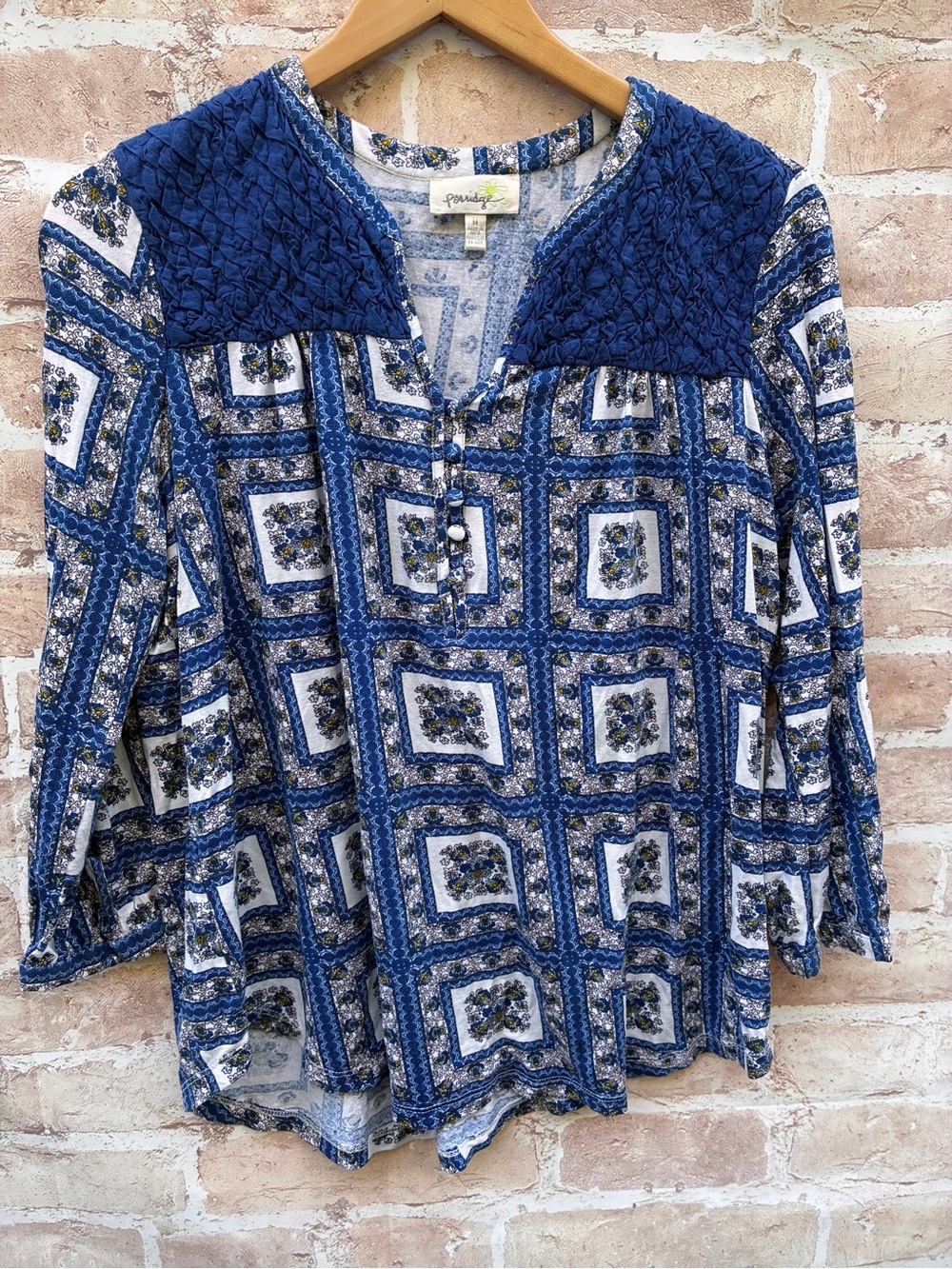Porridge Anthropologie size M Blue floral patchwork Patterned Peasant Top